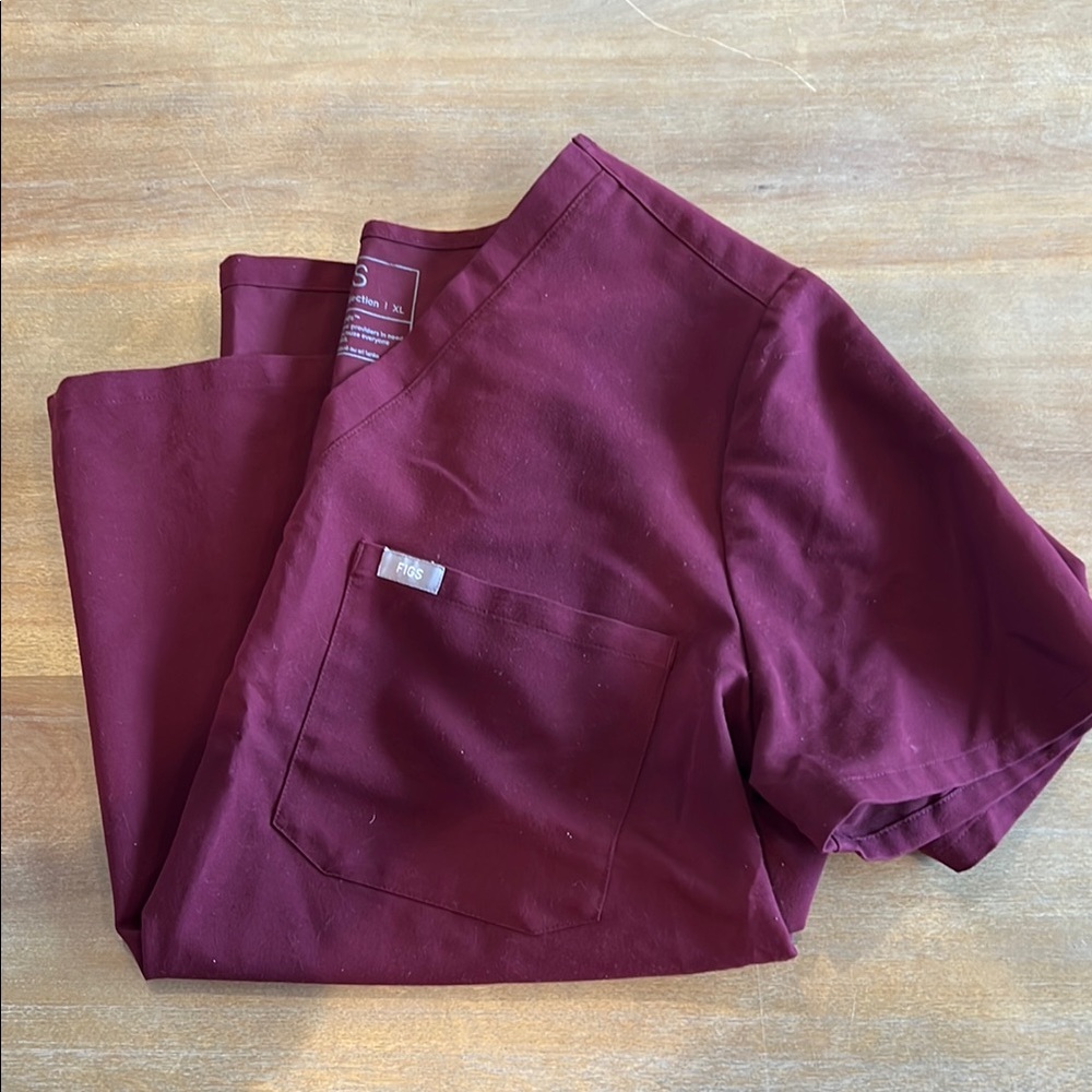 Figs Catarina burgundy one pocket scrub top XL